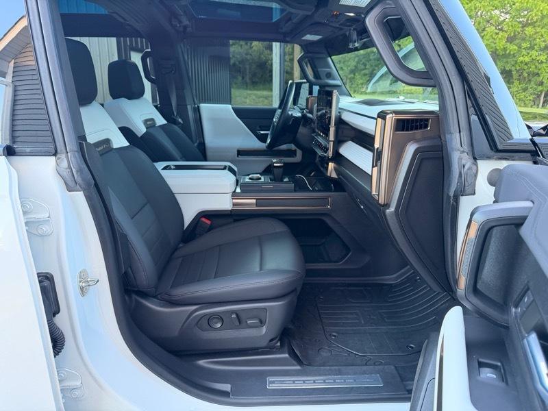 GMC HUMMER EV  2023