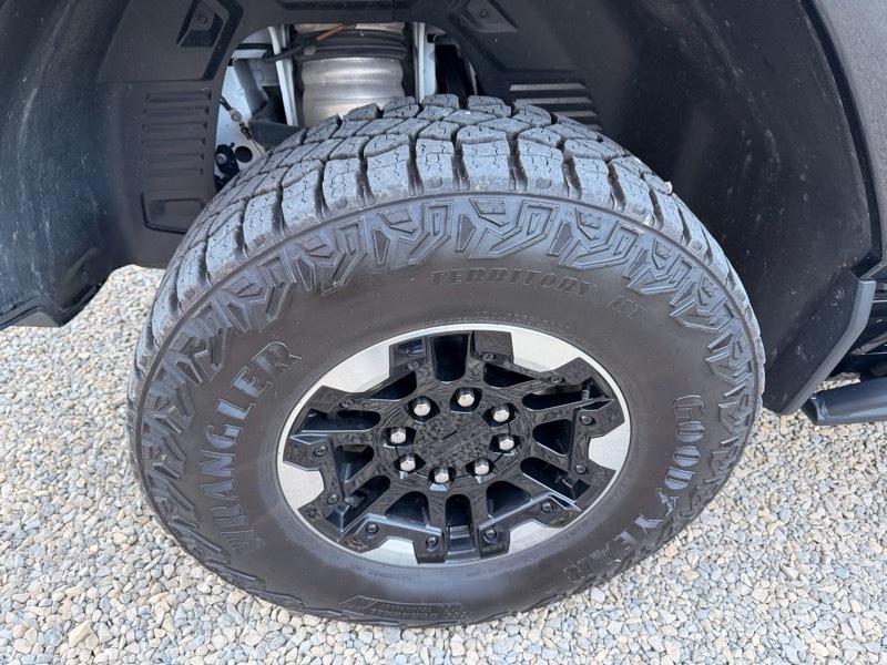 GMC HUMMER EV  2023