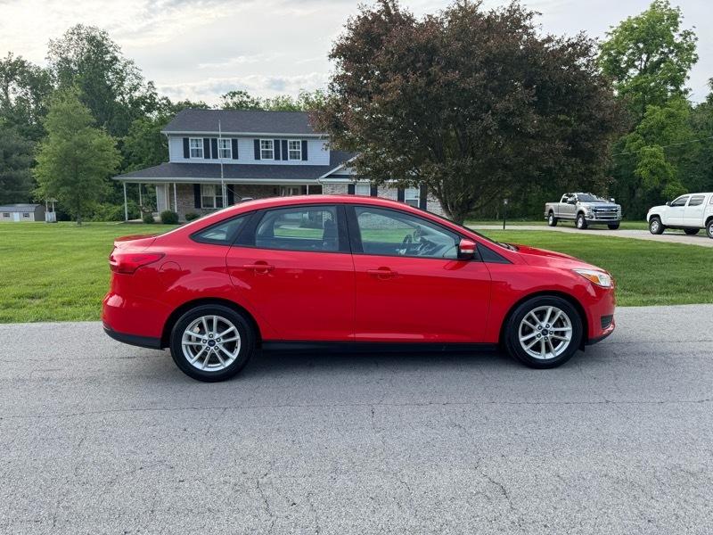 Ford Focus SE Sedan 2017