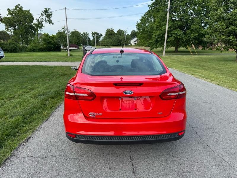 Ford Focus SE Sedan 2017