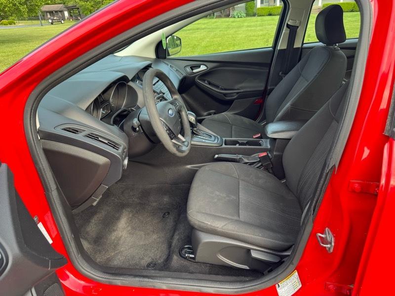 Ford Focus SE Sedan 2017