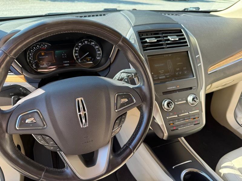 Lincoln MKC FWD 4dr Select 2015