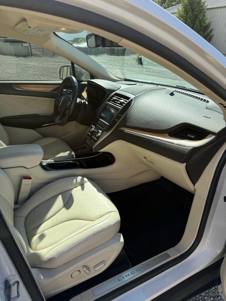 Lincoln MKC FWD 4dr Select 2015