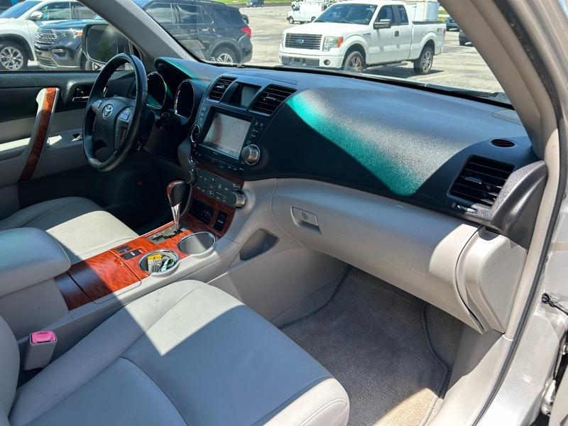 Toyota Highlander Limited 2WD 2008