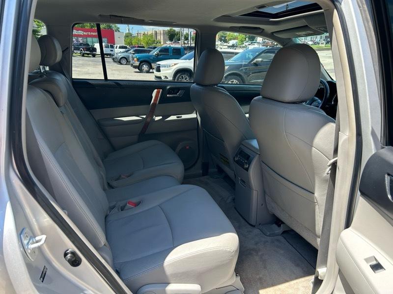 Toyota Highlander Limited 2WD 2008