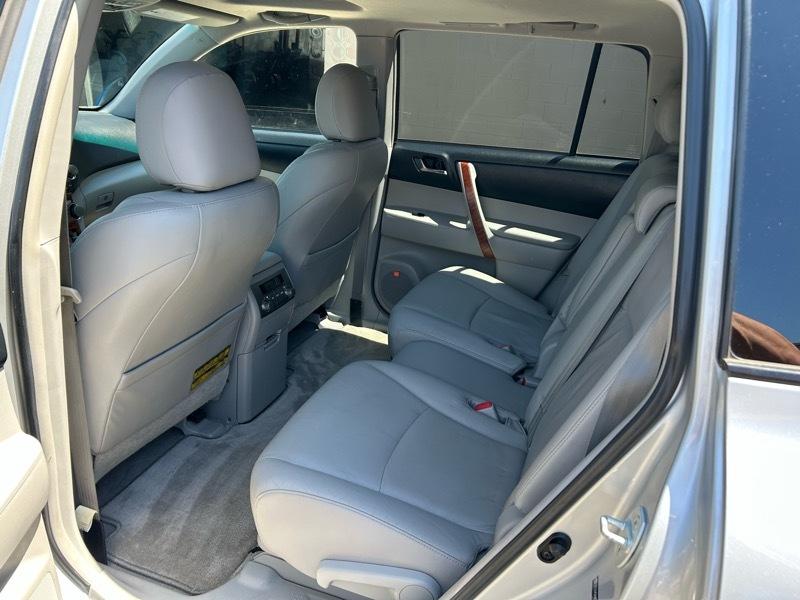 Toyota Highlander Limited 2WD 2008