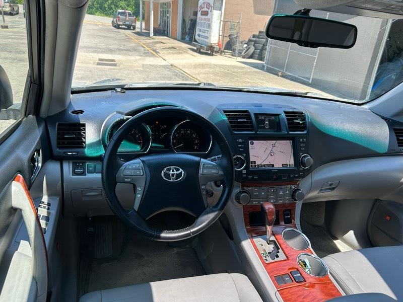 Toyota Highlander Limited 2WD 2008