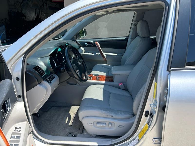 Toyota Highlander Limited 2WD 2008