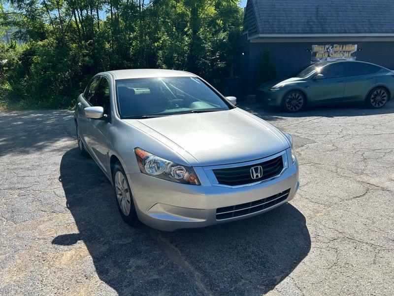 Honda Accord LX sedan AT 2010
