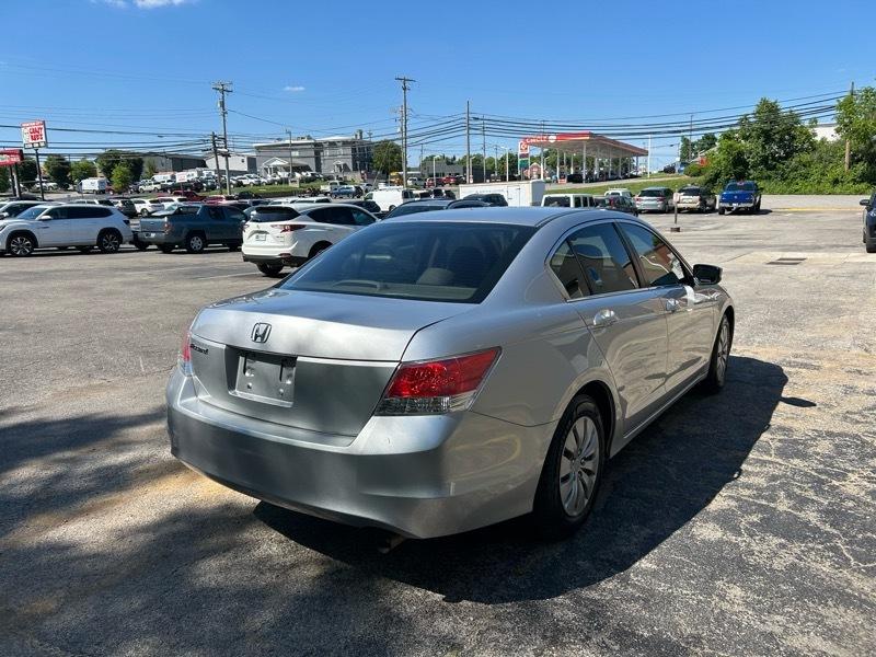 Honda Accord LX sedan AT 2010
