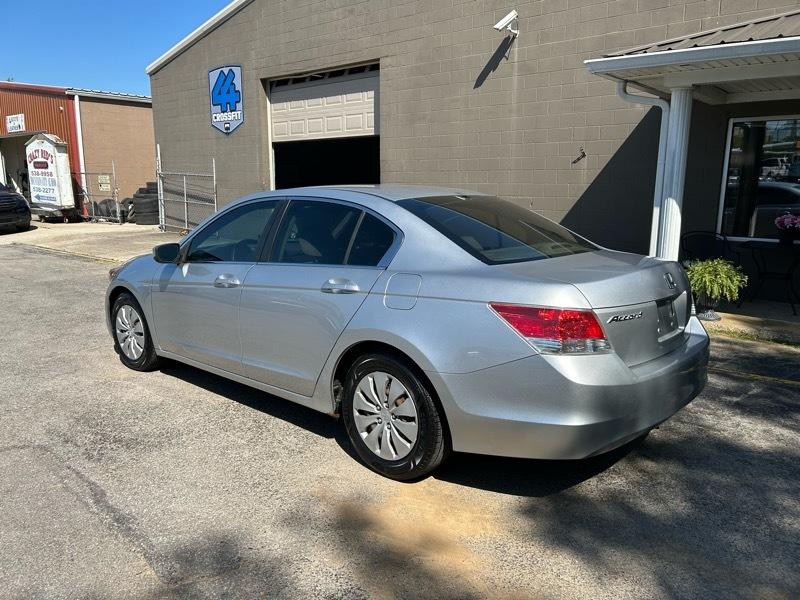 Honda Accord LX sedan AT 2010