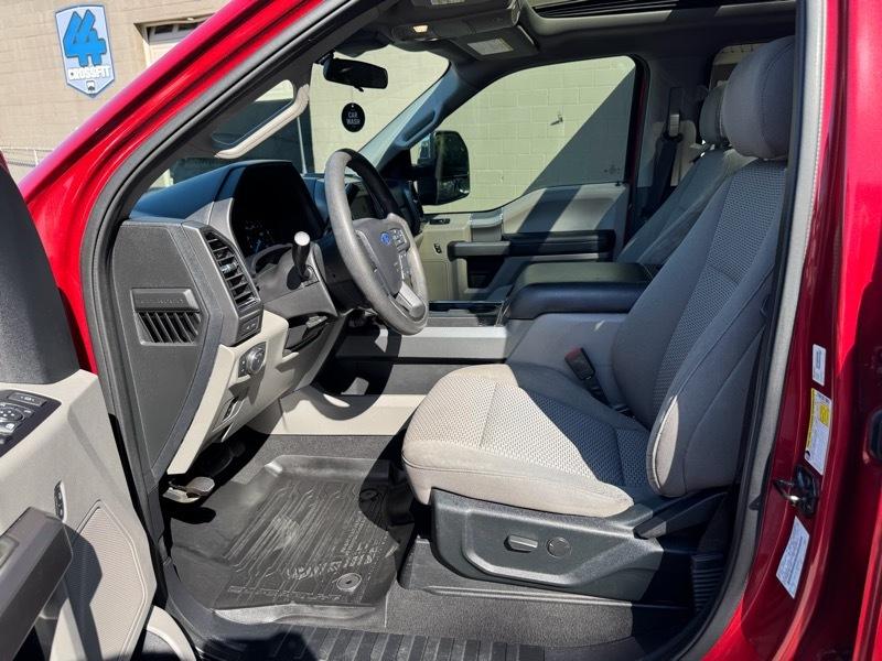 Ford F-250 SD XLT Crew Cab 4WD 2021