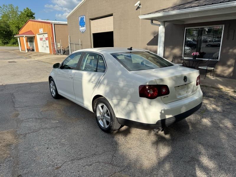 Volkswagen Jetta SE 2008