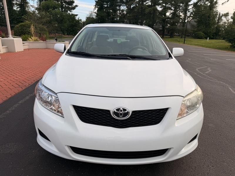 Toyota Corolla LE 4-Speed AT 2010