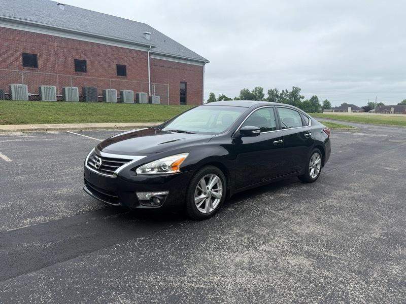 Nissan Altima 2.5 SV Sedan 2013