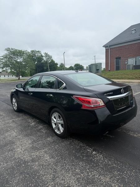 Nissan Altima 2.5 SV Sedan 2013