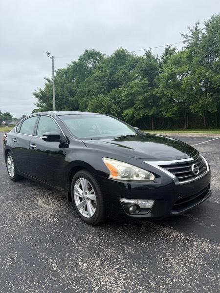Nissan Altima 2.5 SV Sedan 2013