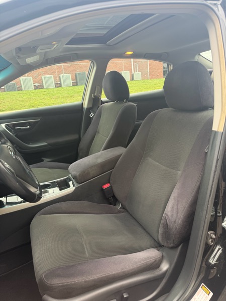 Nissan Altima 2.5 SV Sedan 2013