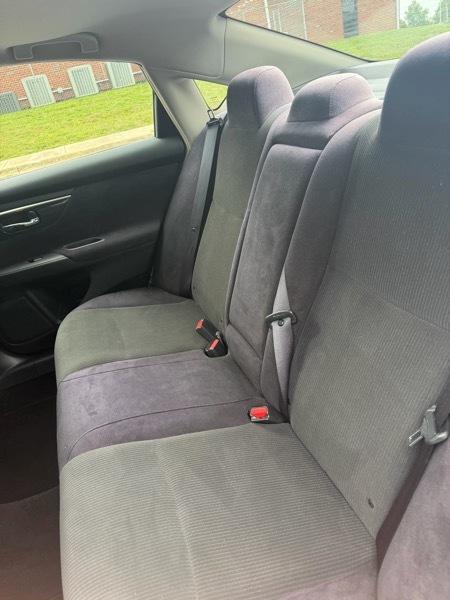 Nissan Altima 2.5 SV Sedan 2013