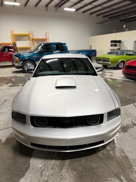 Ford Mustang 2dr Cpe GT Premium 2009