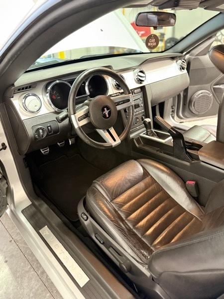 Ford Mustang 2dr Cpe GT Premium 2009