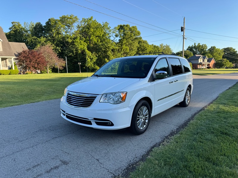 2015 Chrysler Town & Country Touring-L