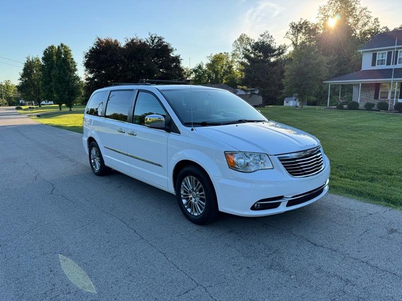 Chrysler Town & Country Touring-L 2015