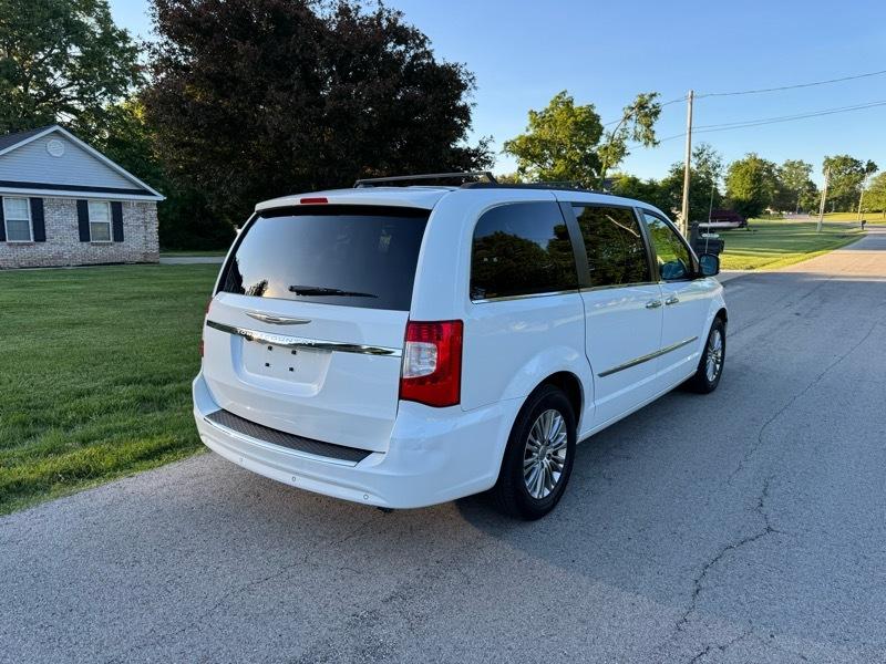 Chrysler Town & Country Touring-L 2015