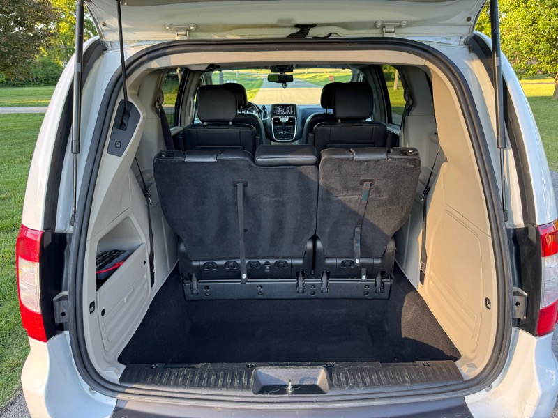 Chrysler Town & Country Touring-L 2015