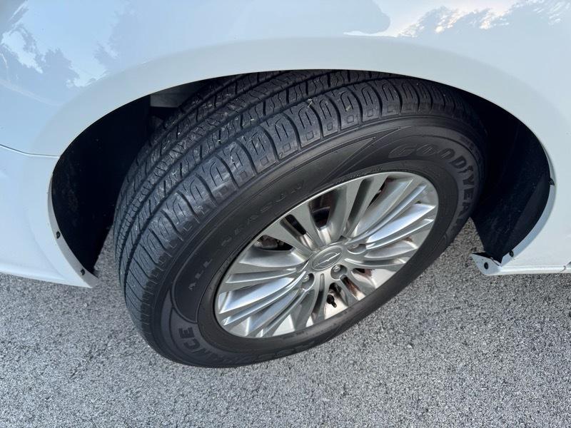 Chrysler Town & Country Touring-L 2015