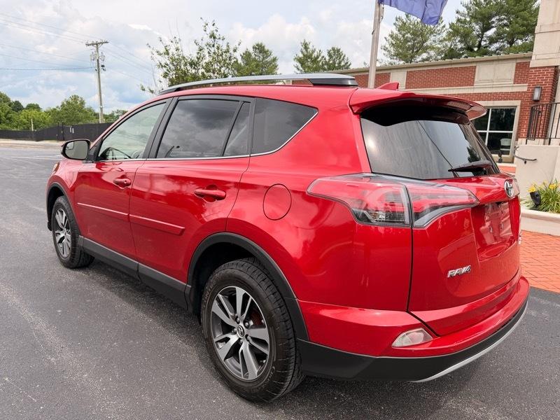 Toyota RAV4 XLE AWD 2017