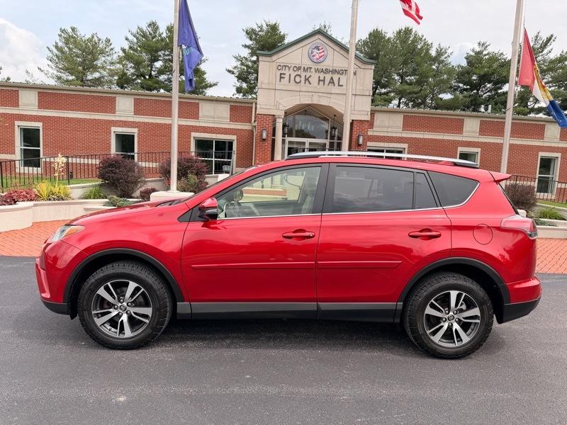 Toyota RAV4 XLE AWD 2017