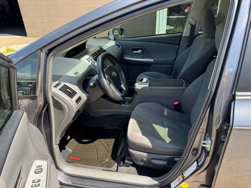 Toyota Prius V Three 2014