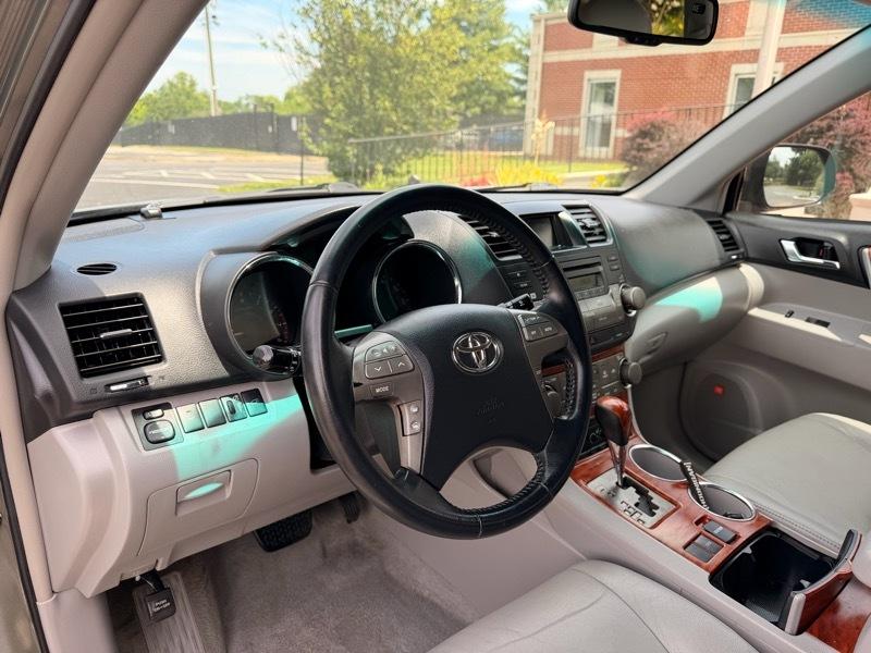 Toyota Highlander Limited 2008
