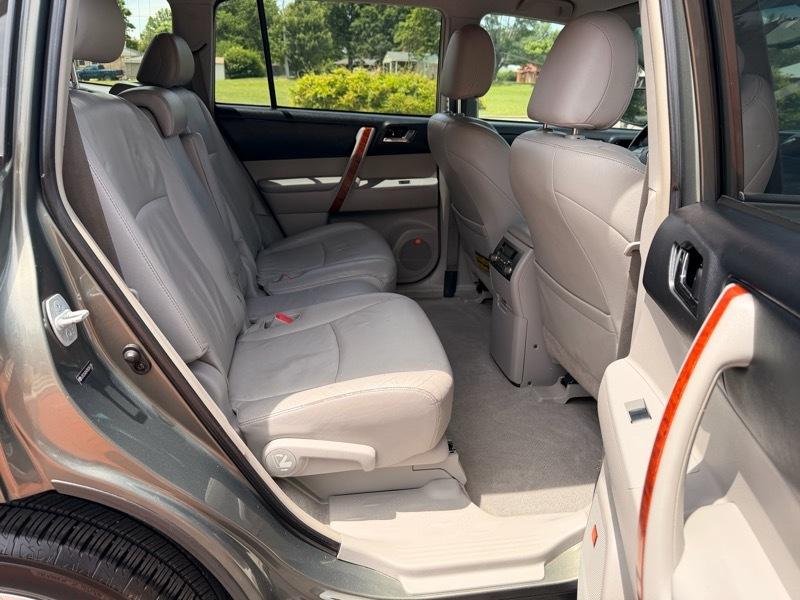 Toyota Highlander Limited 2008