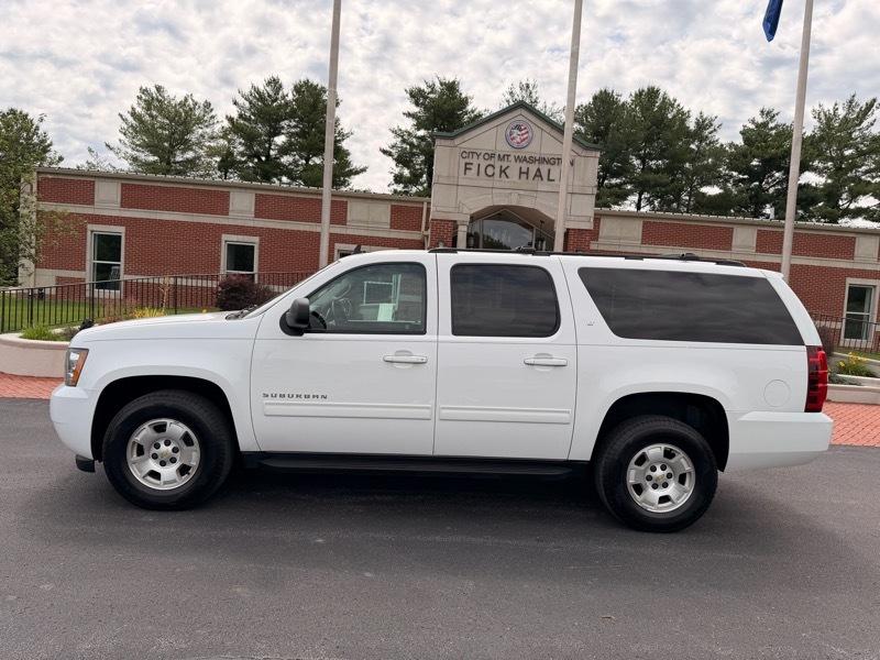 Chevrolet Suburban LT 1500 4WD 2014