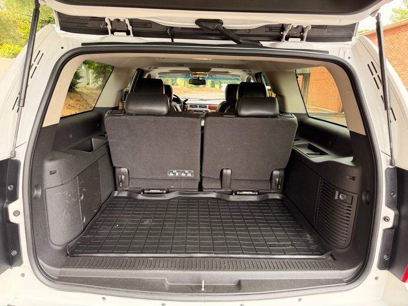 Chevrolet Suburban LT 1500 4WD 2014