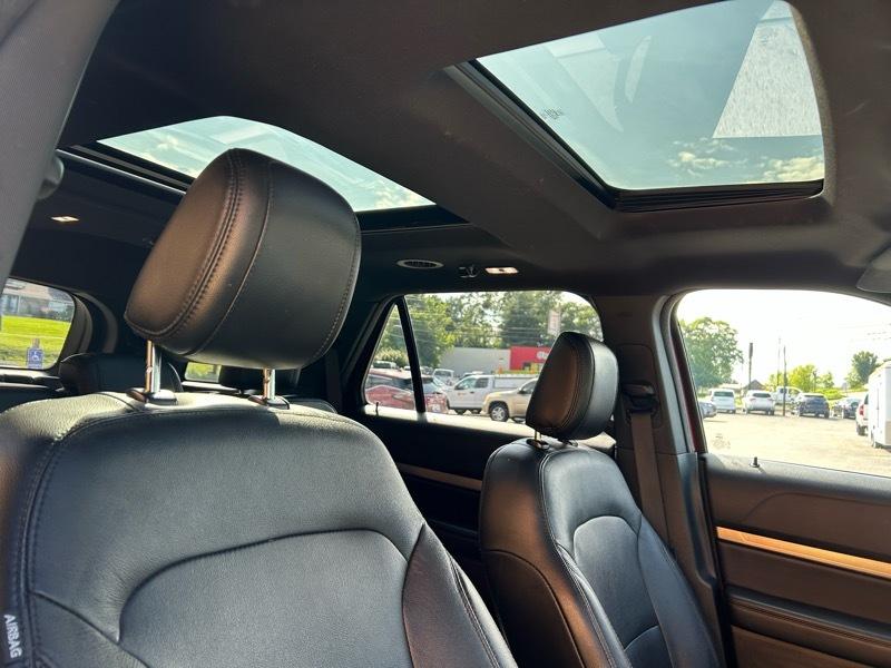 Ford Explorer XLT 4WD 2018