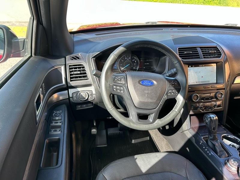 Ford Explorer XLT 4WD 2018