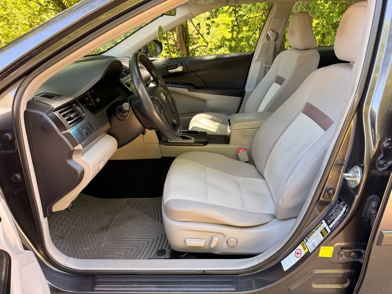 Toyota Camry LE 2012