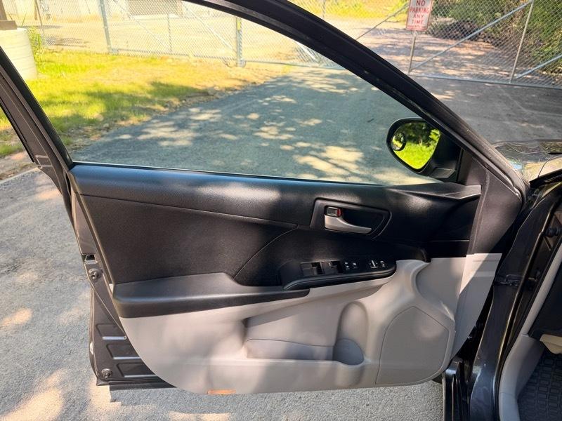 Toyota Camry LE 2012