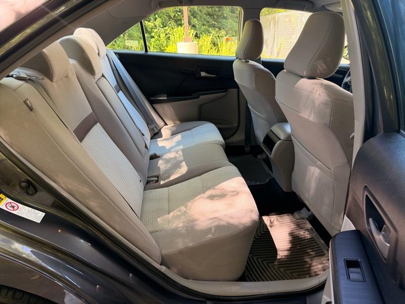 Toyota Camry LE 2012