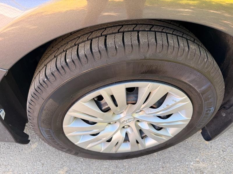 Toyota Camry LE 2012