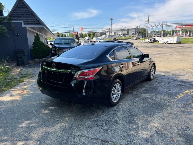 Nissan Altima 2.5 S 2015