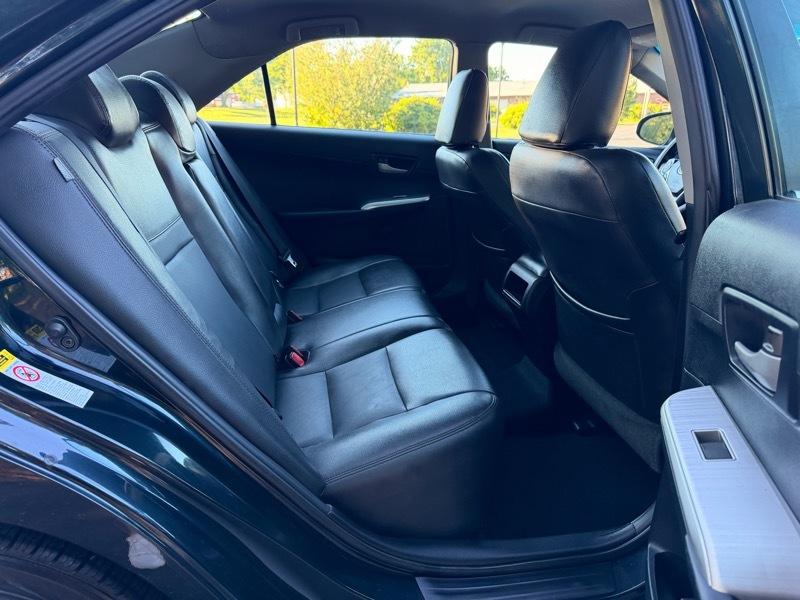 Toyota Camry SE 2012