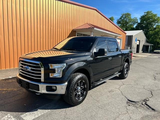 Black 2015 Ford F-150 XLT SuperCrew 4WD Pickup Truck Four-Wheel Drive Automatic