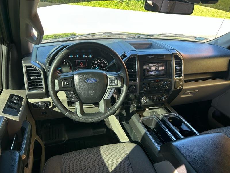 Ford F-150 XLT SuperCrew 5.5-ft. Bed 4WD 2015