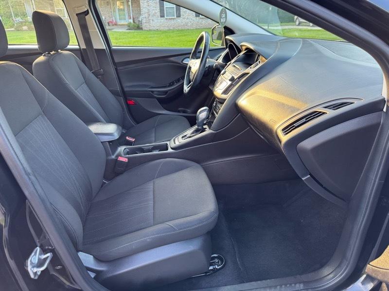 Ford Focus SE Sedan 2015