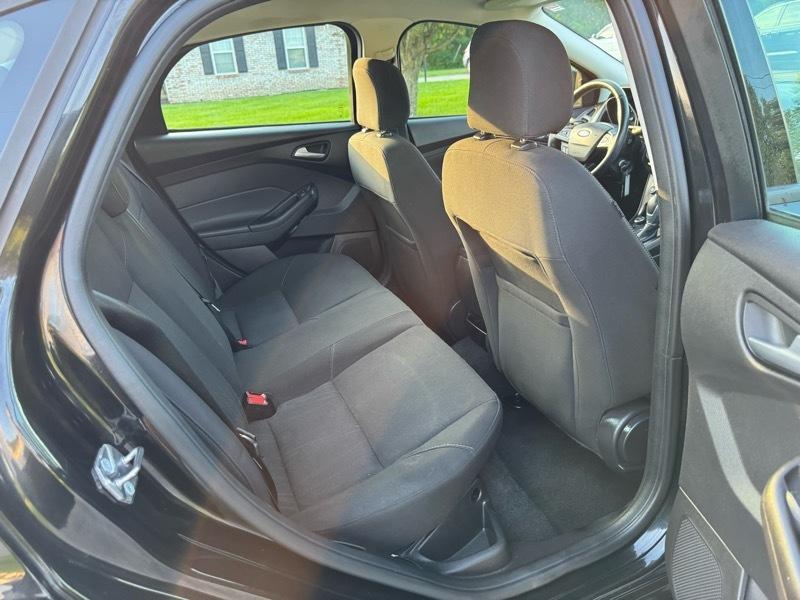 Ford Focus SE Sedan 2015