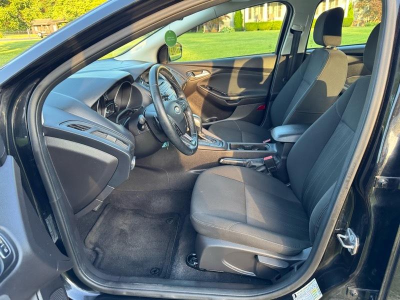Ford Focus SE Sedan 2015